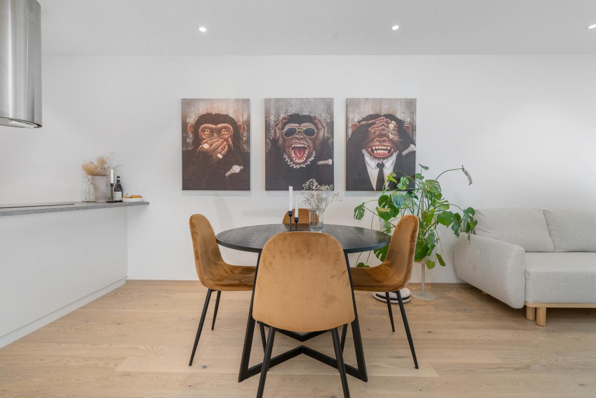 Monkey Business In Kings Park Apartment Tromsø Kültér fotó